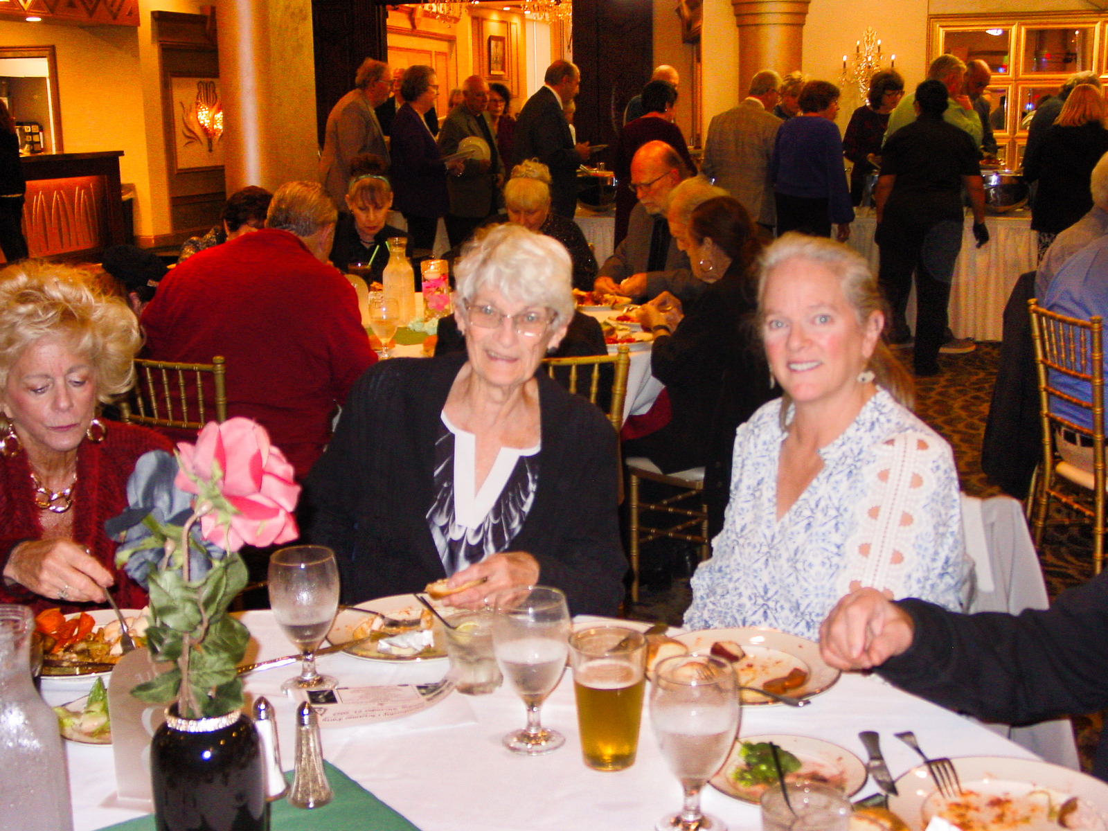 ./Gallery/2025 Legends Live Dinner Show/DSC00556.jpg